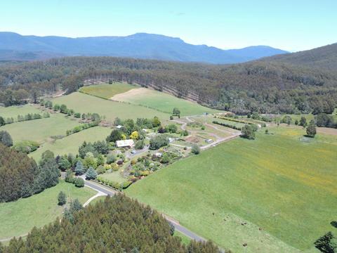 Kaydale Lodge Gardens Accommodation