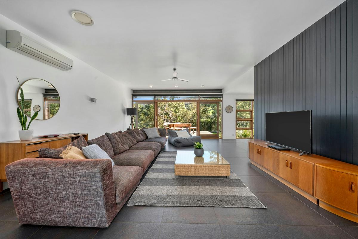 Loungeroom