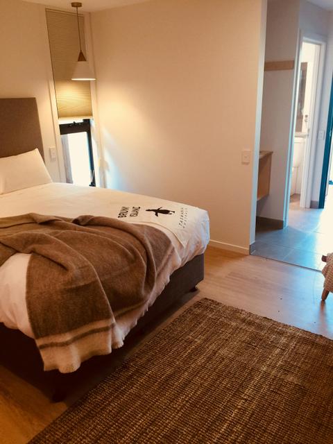 Ensuite room