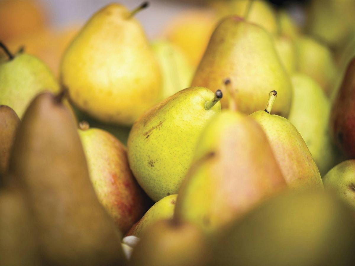 Pears for sale