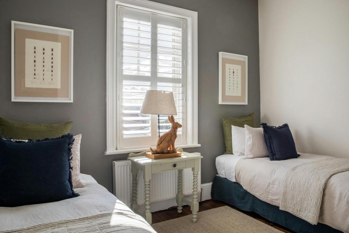 Twin bedroom