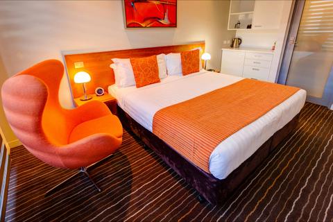 Hotel King Room