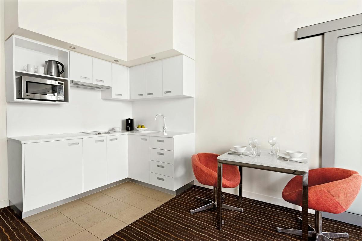 Mantra Charles Hotel - 1 Bedroom Spa Apartment