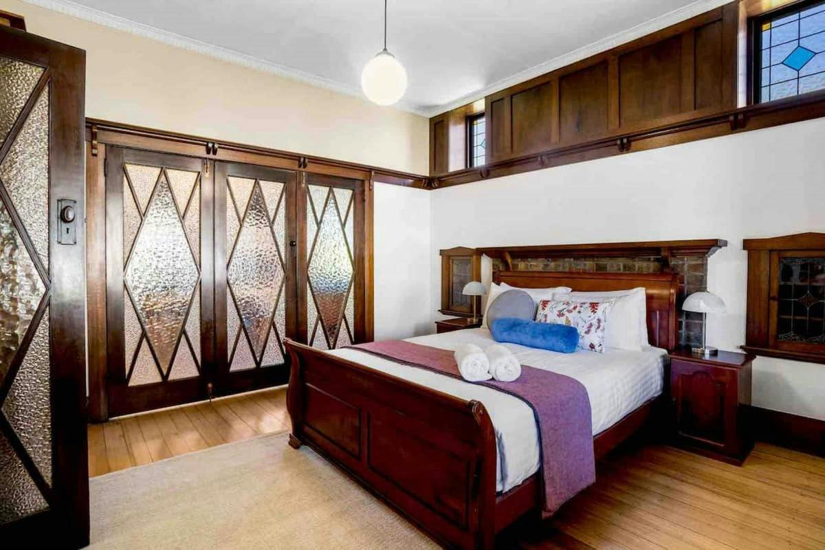 Master bed room