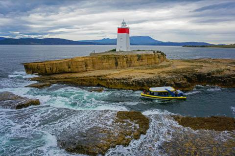 Iron Pot Cruises - Pennicott Wilderness Journeys