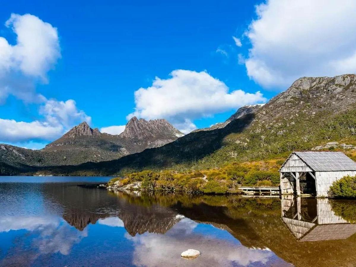 Trek the Cradle Mountain Overland Track