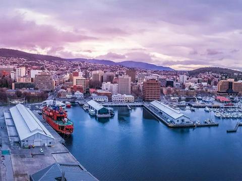 Premium Tasmania