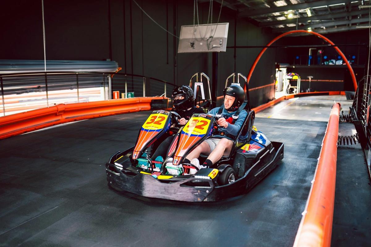 Duo kart on the bridge