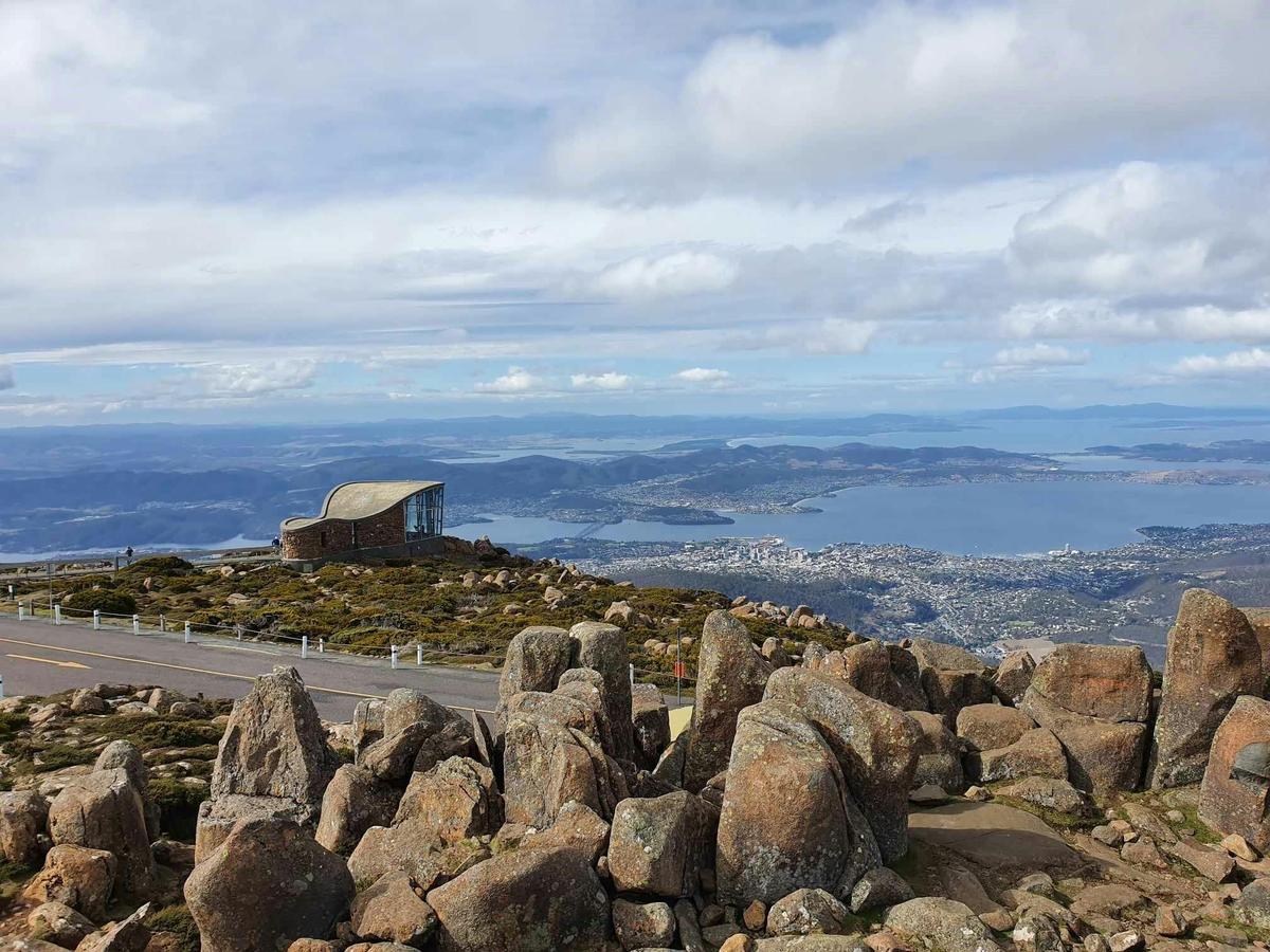 From Hobart: Mt Wellington Pinnacle 2 Hour Small Group Tour