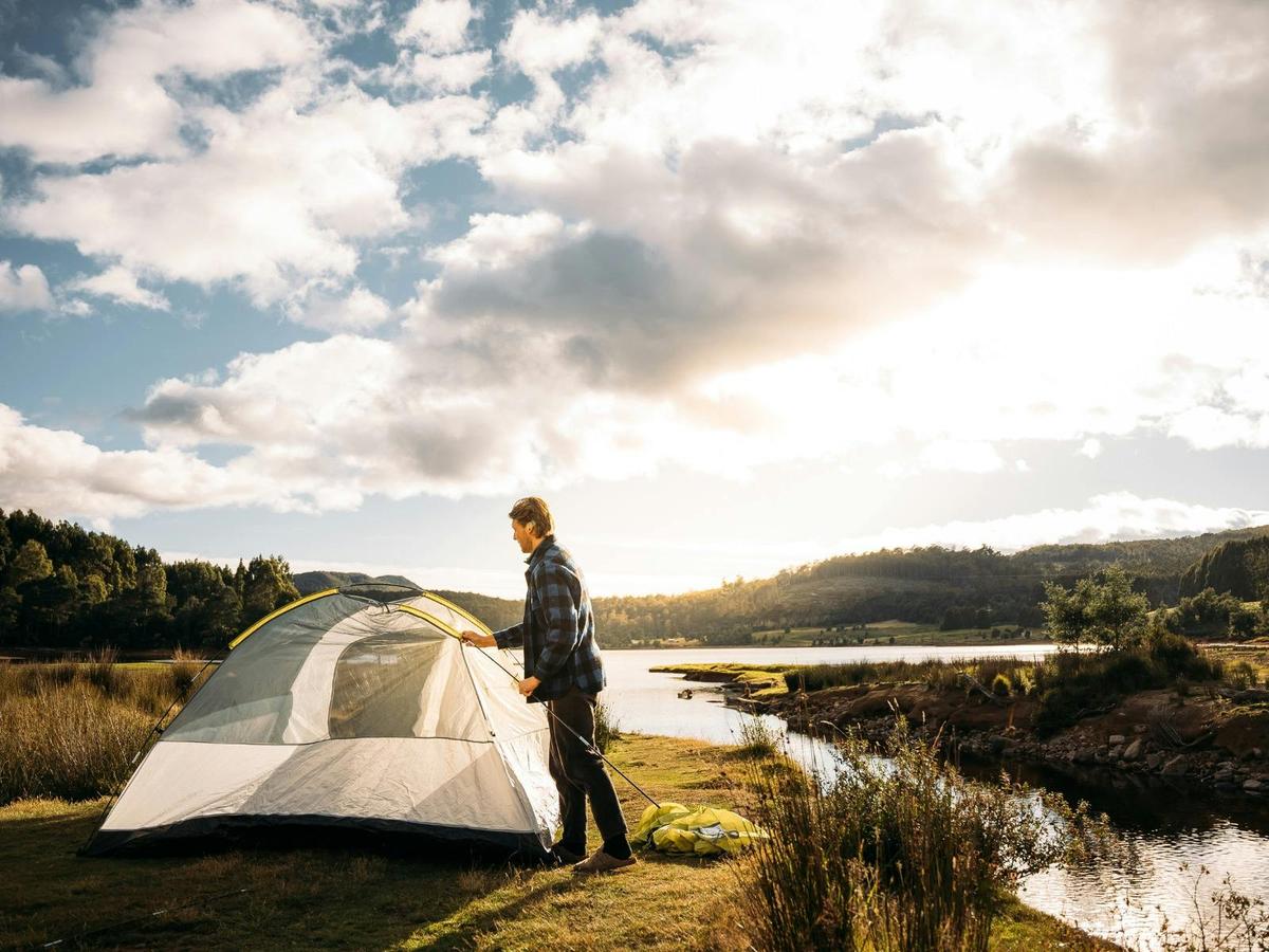Camping at Lake Gairdner