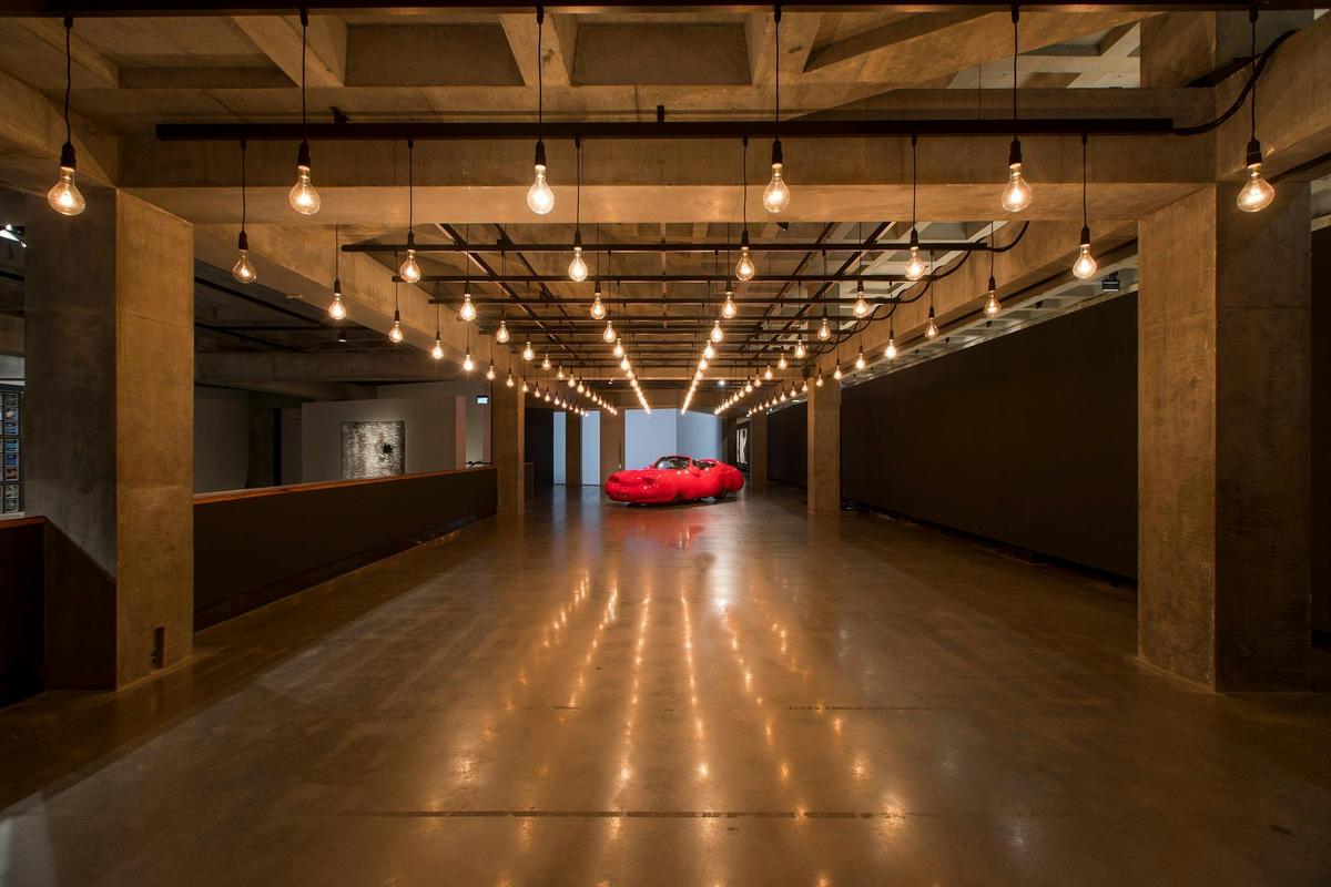 Fat Car, Erwin Wurm & Pulse Room, Rafael Lozano Hemmer