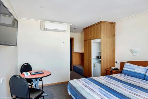Ensuite Room