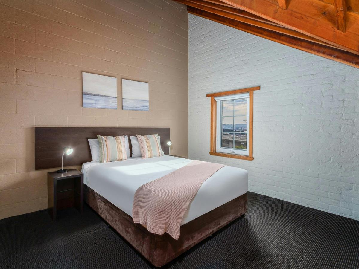 Room 2 Bedroom