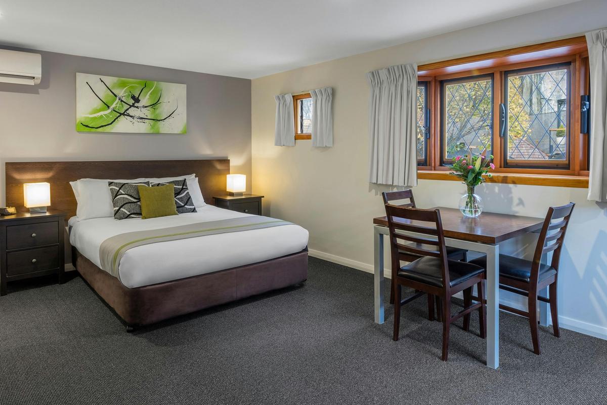 One Bedroom Apartment