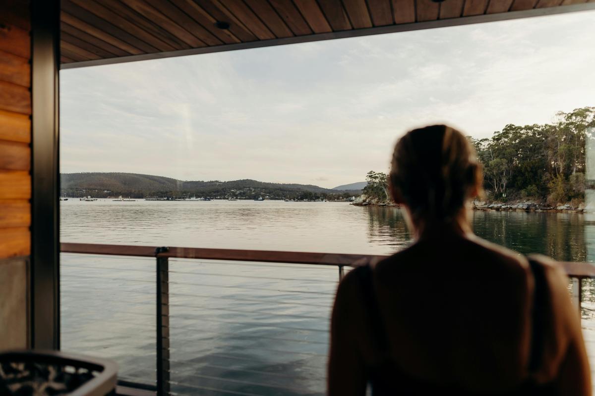 Aboard Kuuma, In the sauna, Southern Tasmania