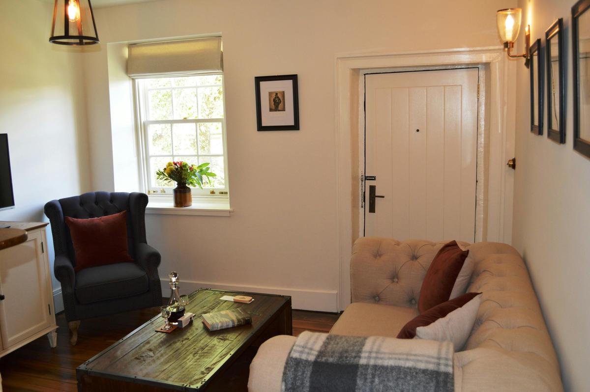 Colonial Cottage