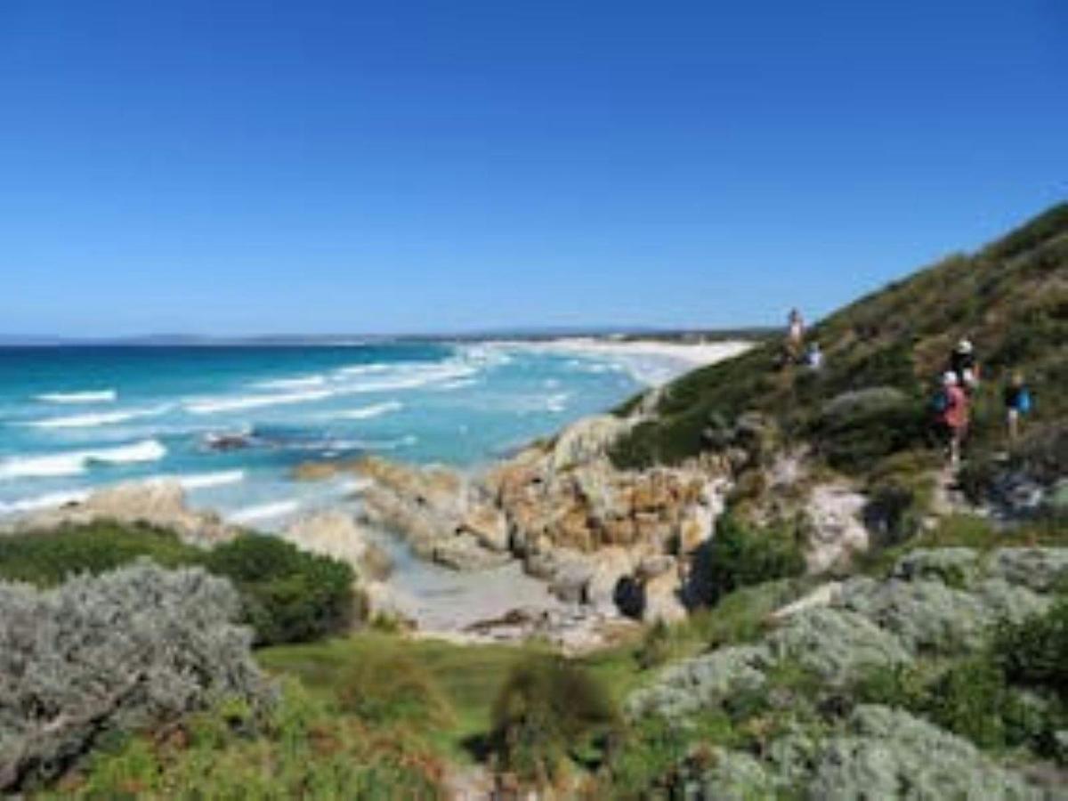Bay of Fires Pack Free Walk
