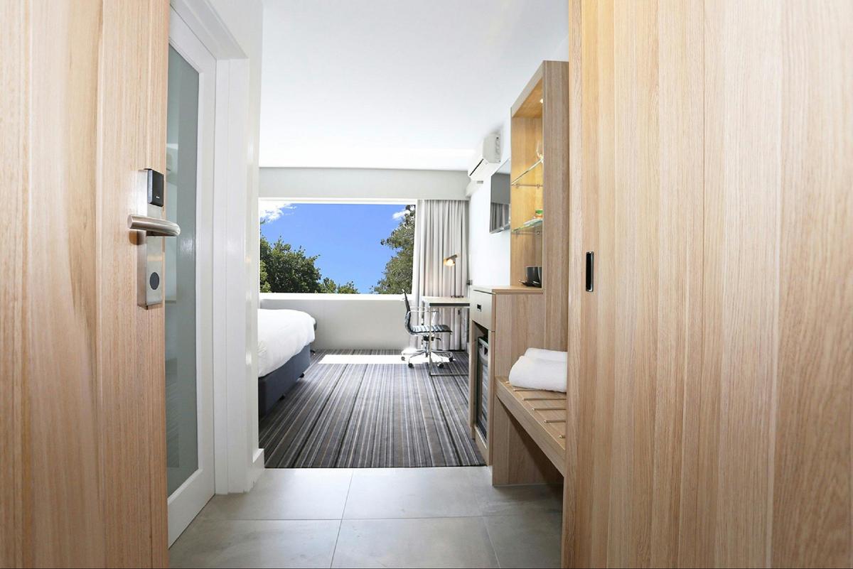 Superior Room 1 Queen Bed View