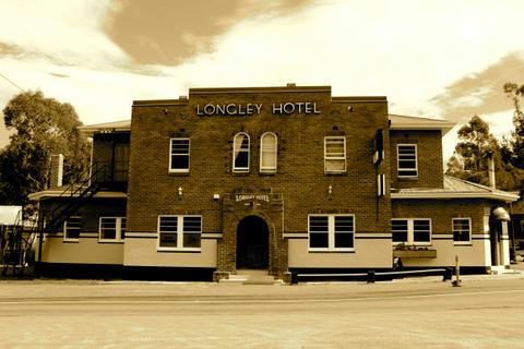 Longley International Hotel