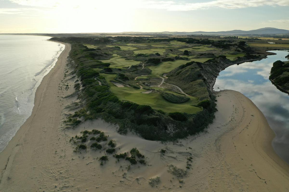 3 Day World-class Golf Tour With Tasmanian Wine & Produce