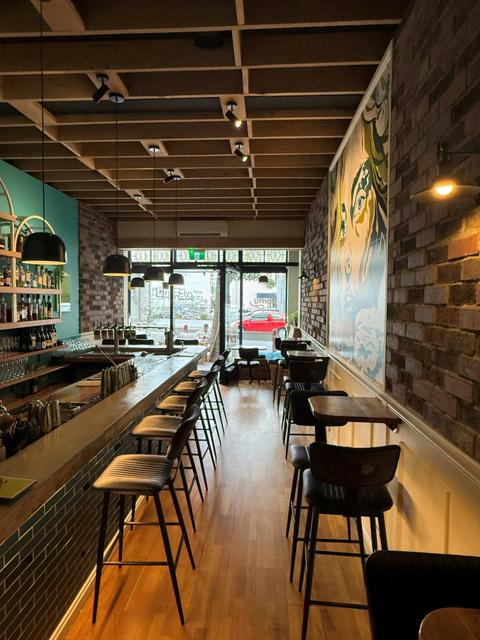 Nomy Bar & Kitchen