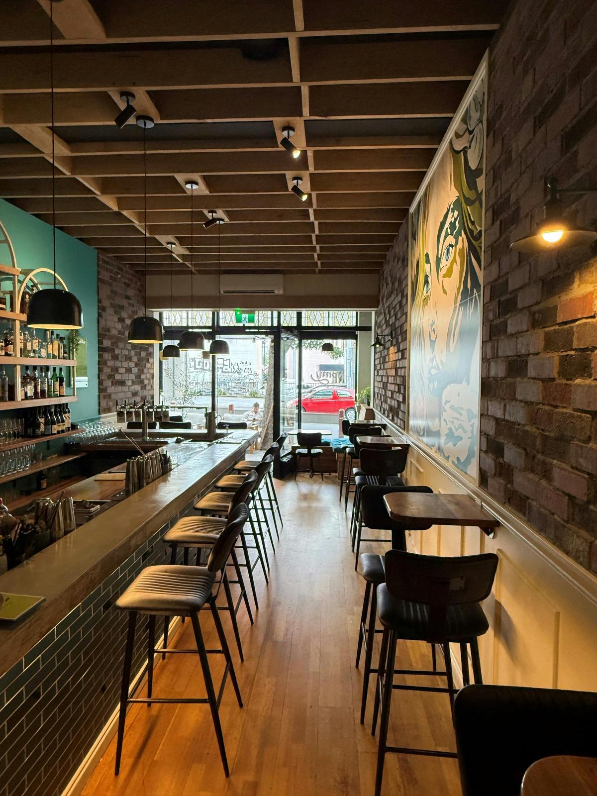 Nomy Bar & Kitchen