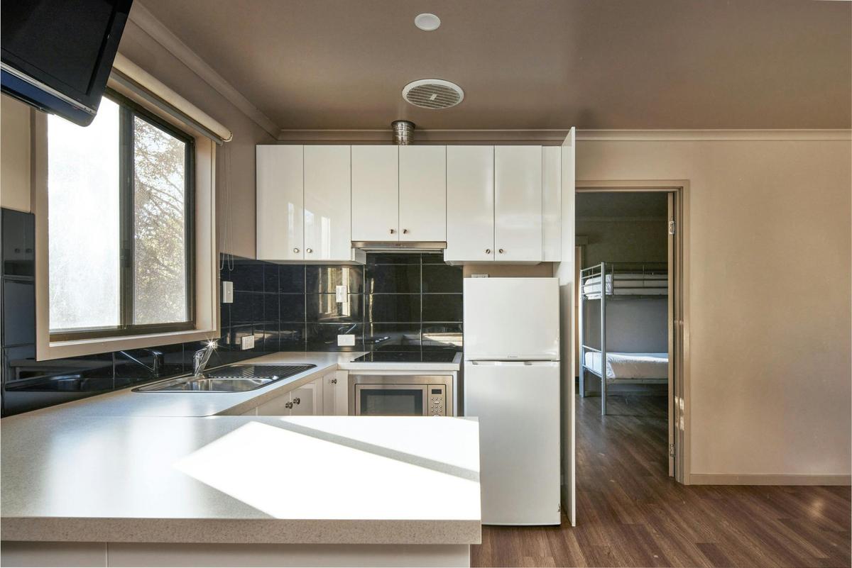 Waterview Cabin