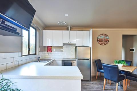 Deluxe Waterview Cabin