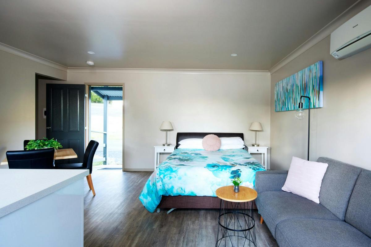 Deluxe Waterview Cabin