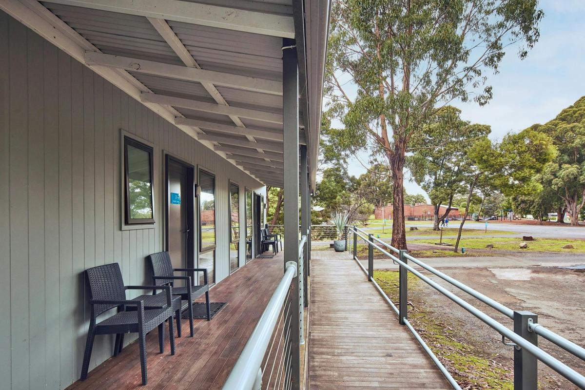 Studio Cabin (Access Friendly)