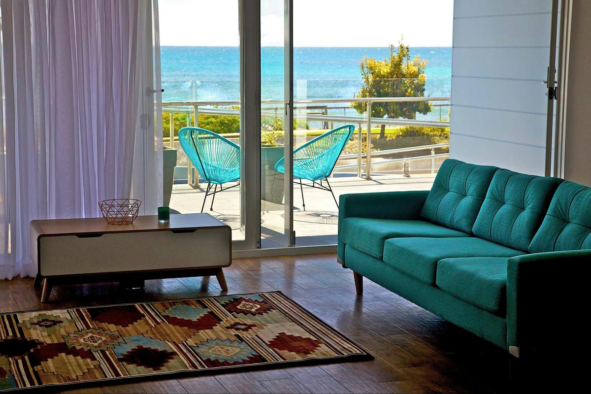 View standing in Beachfront out onto balcony and Bass Strait