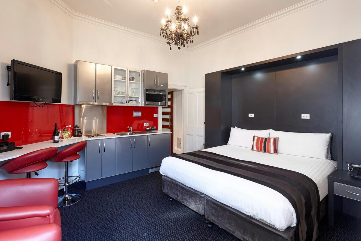 Penthouse Spa Studio Apartment
