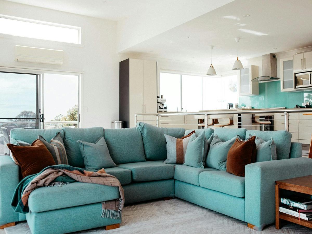 Lounge/Kitchen