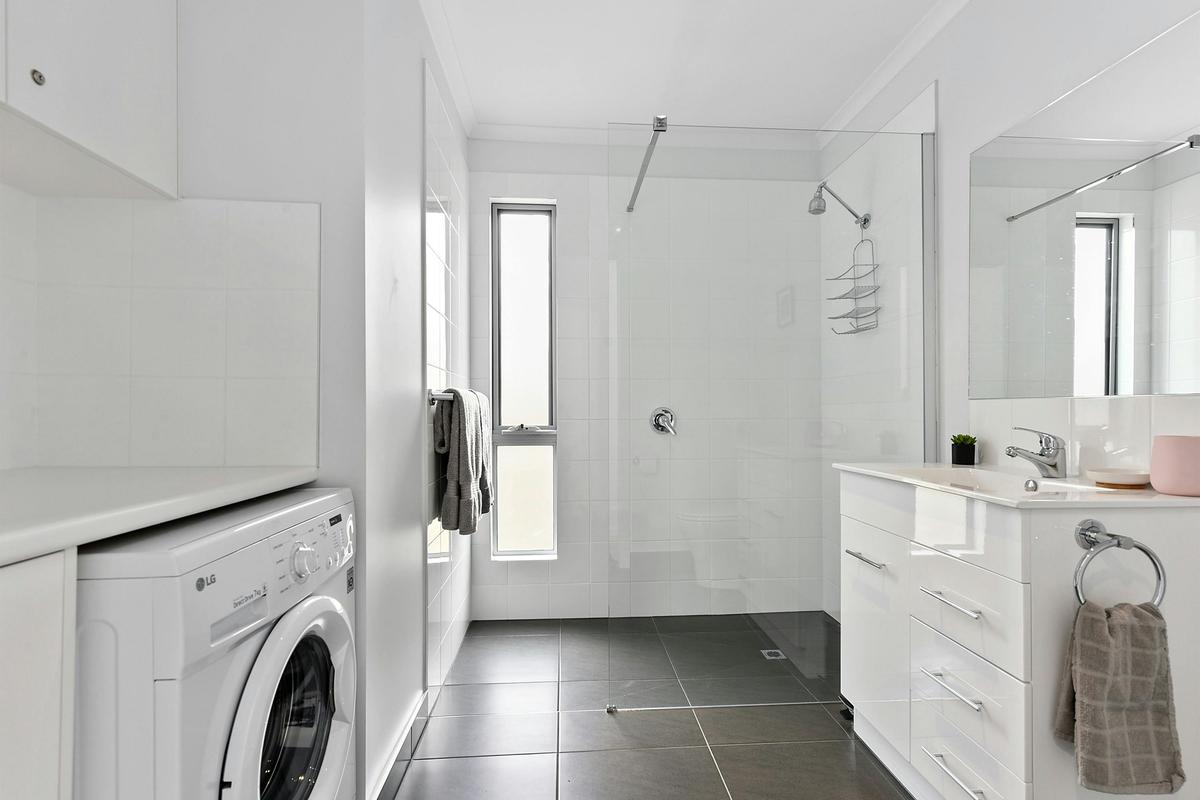 'The Wesley' bathroom