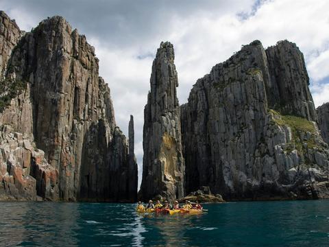 Roaring 40s Kayaking