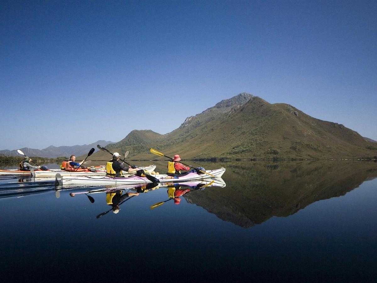 Roaring 40s Kayaking