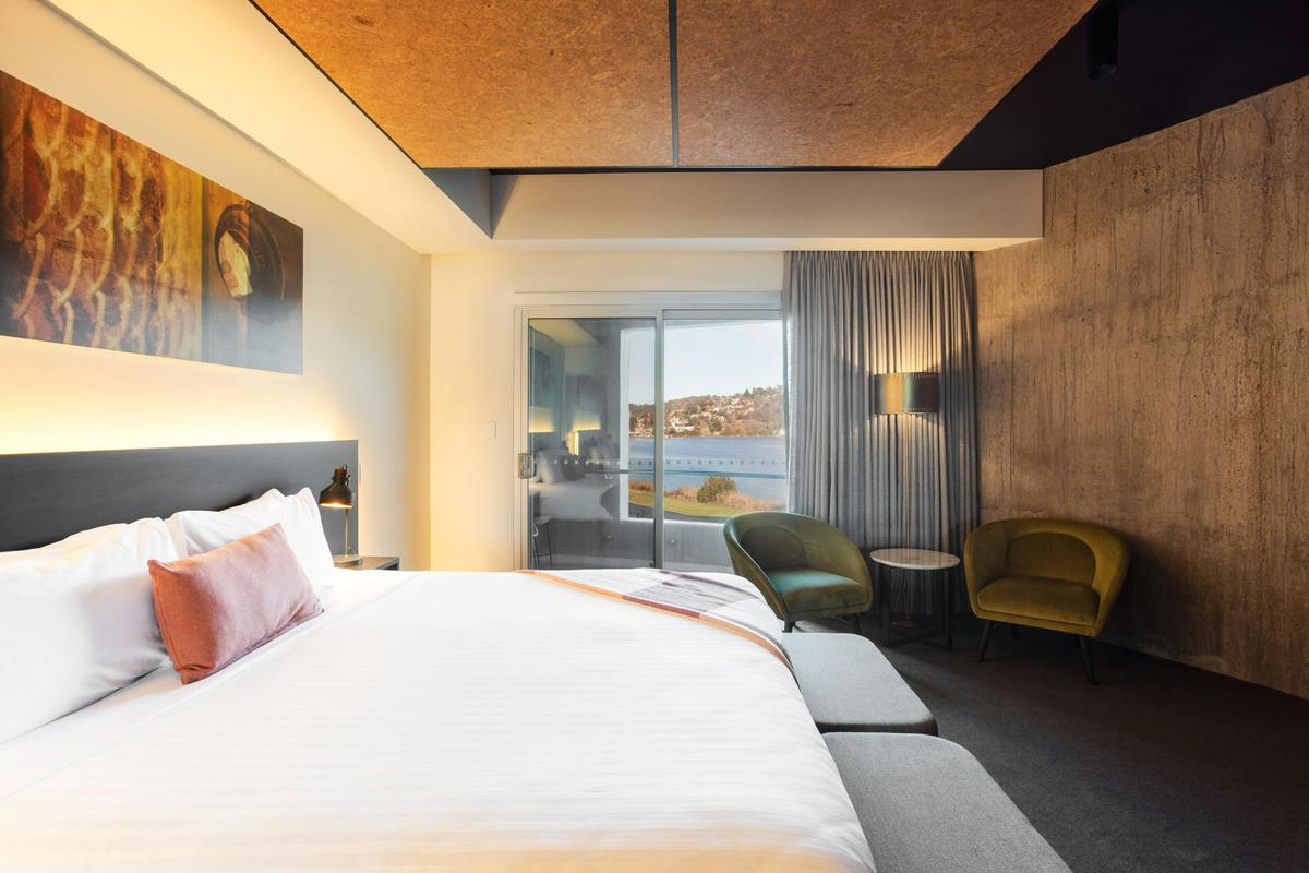 Gorge River Room