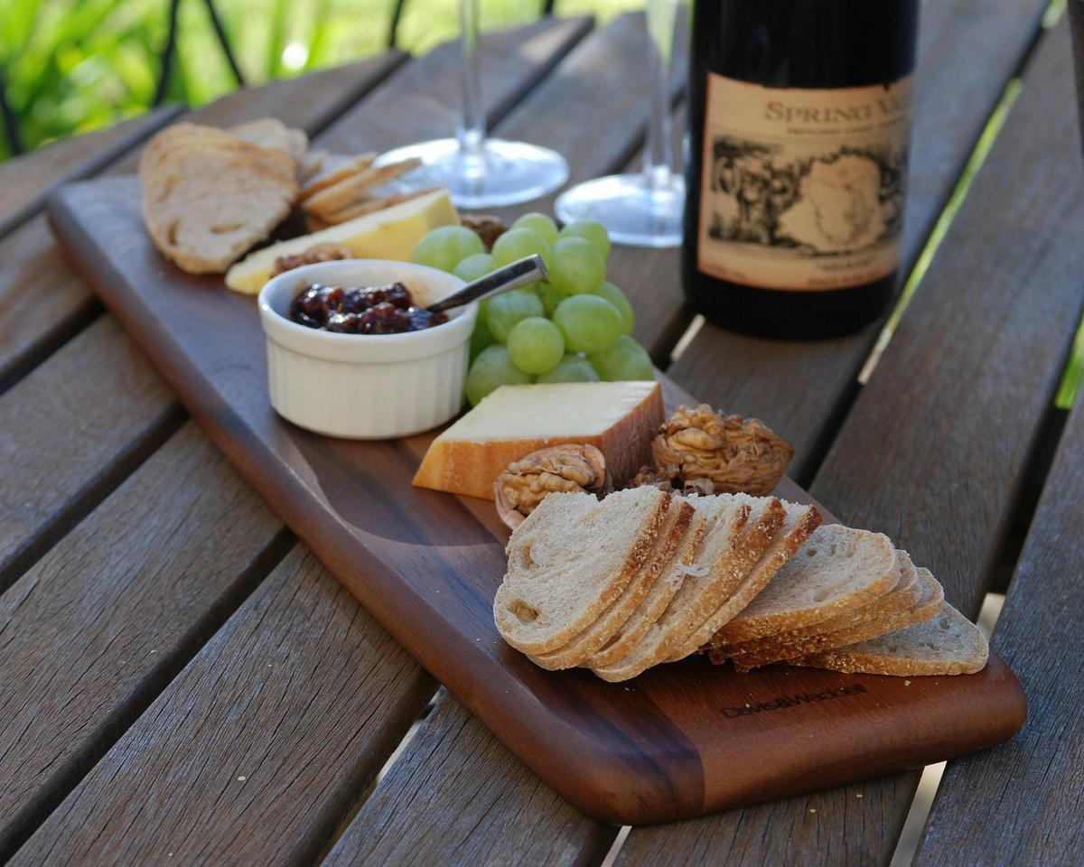 Our own sourdough, spicy peach chutney with local cheese, walnuts and wine.