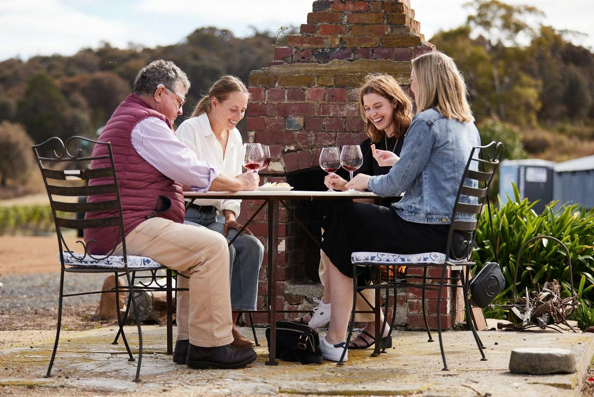 StelaVino guided wine tour: Full-day tour
