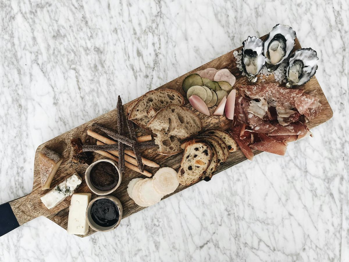 Cellar door platter