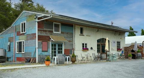 Swinging Gate Vineyard