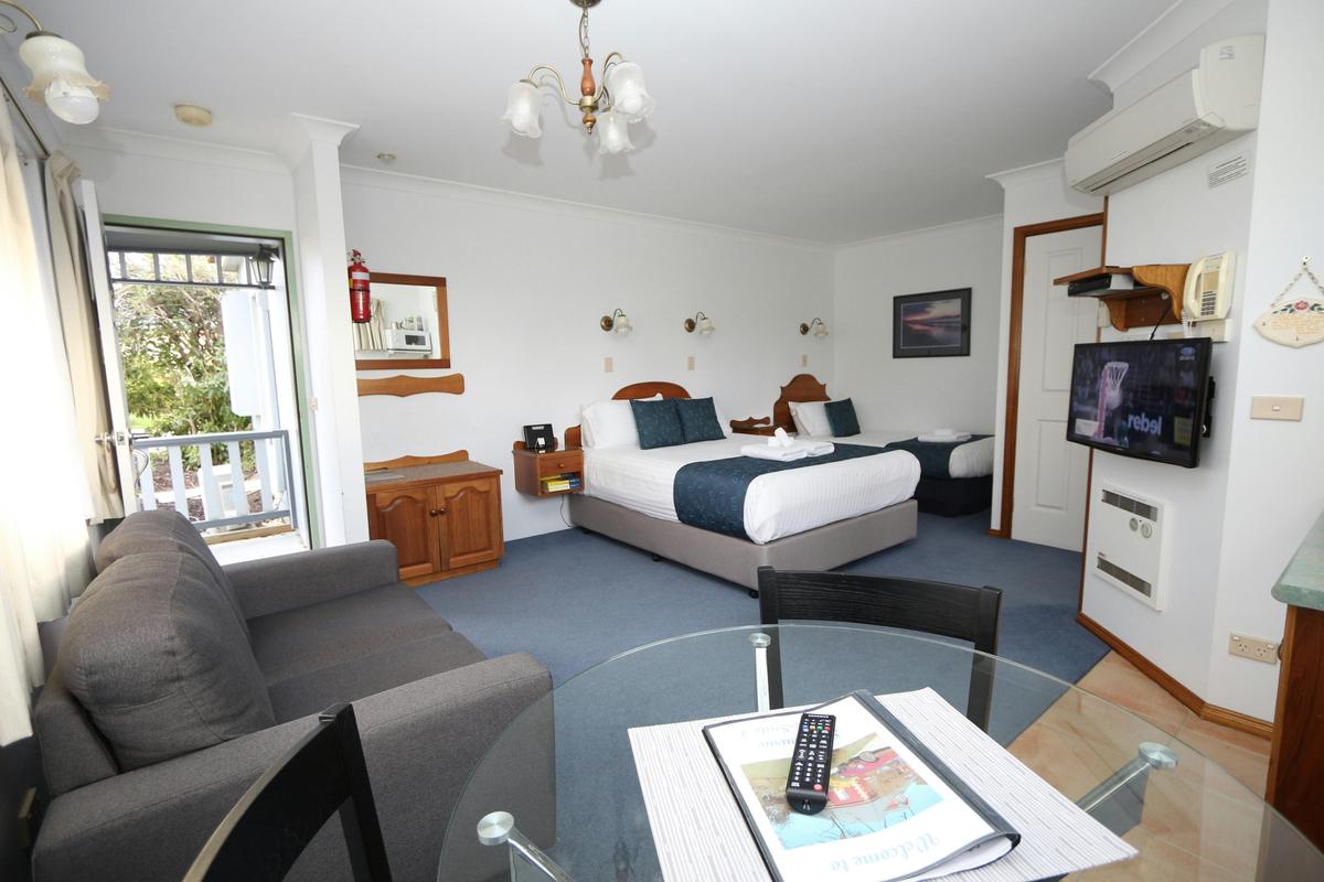 2-3 bedroom heritage styled Cottages and 1 bedroom Chalet