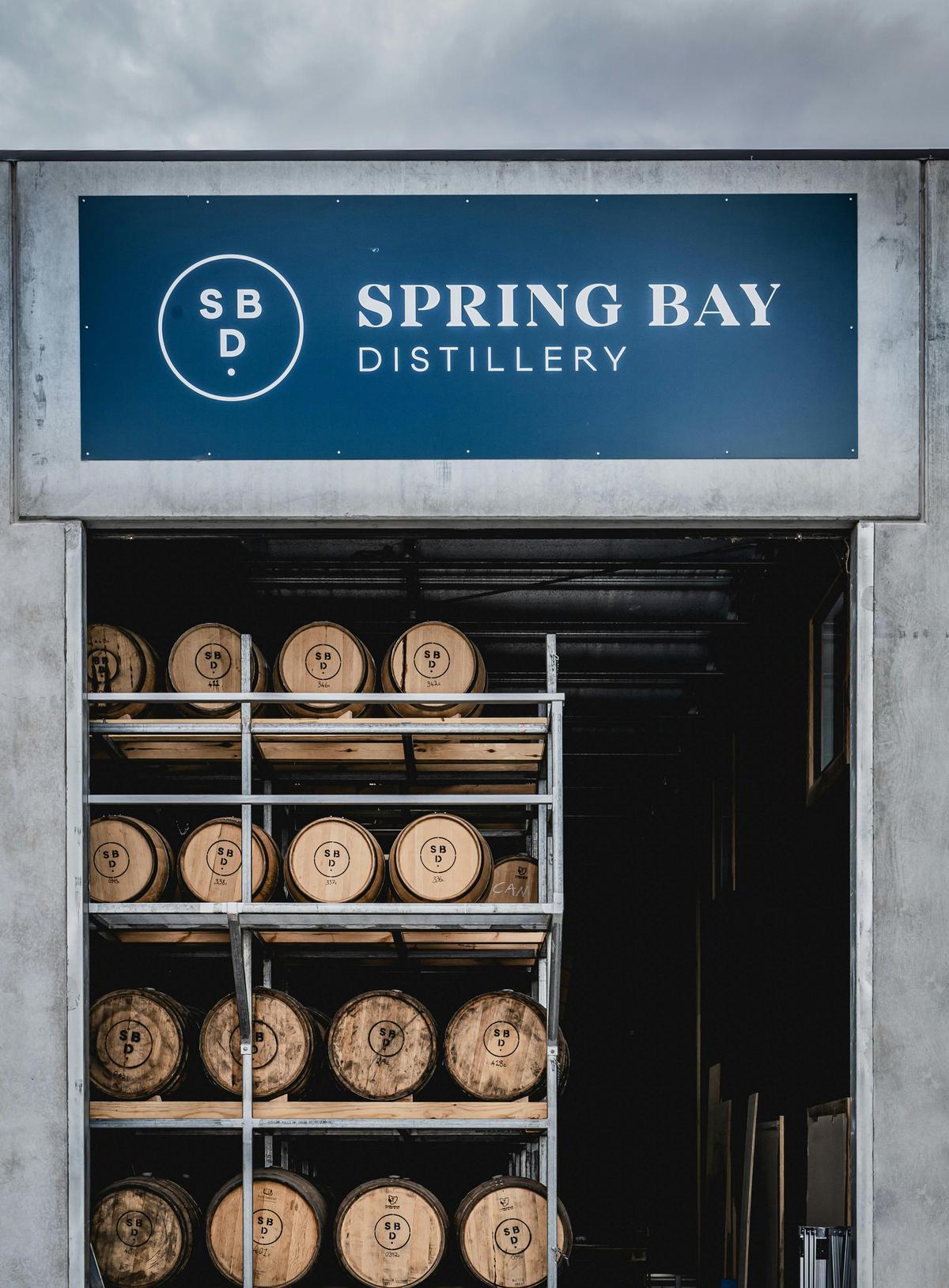 Façade and barrels in racking