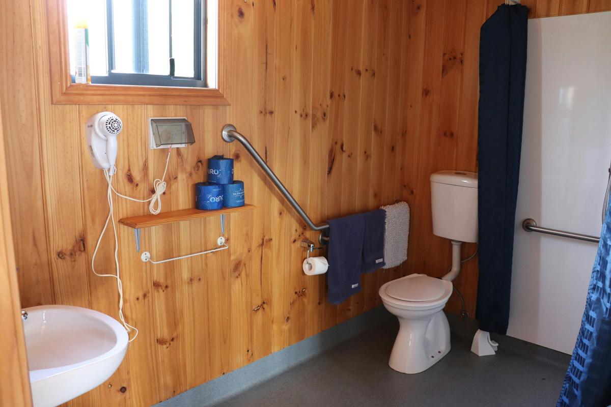 Easy Access Cabin