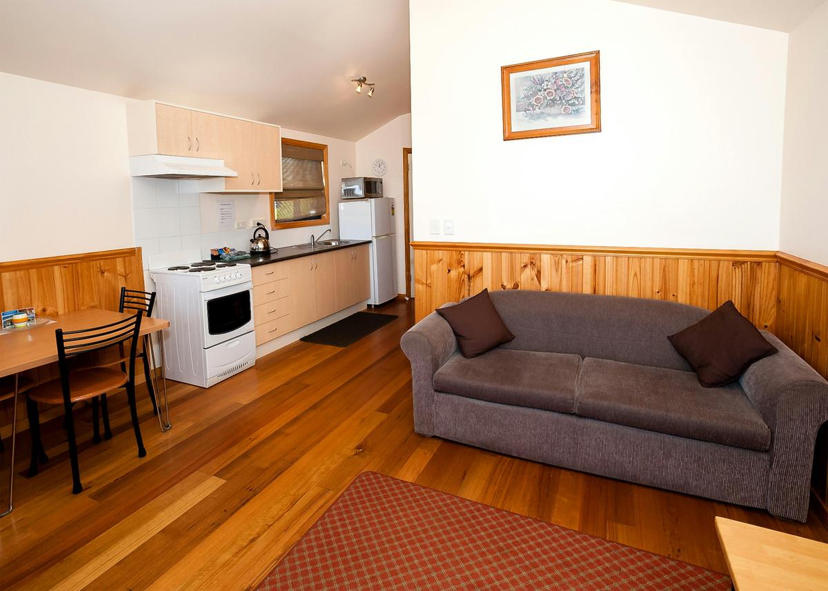 Waterview Cabin