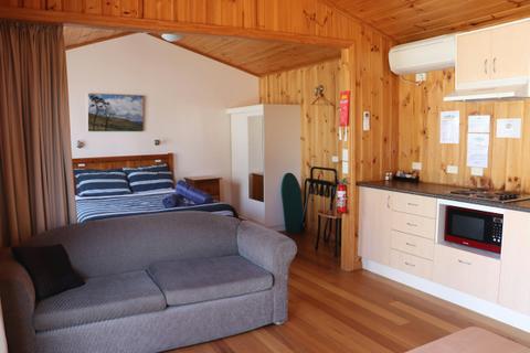 Easy Access Cabin