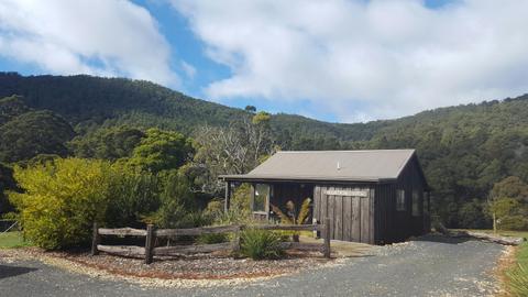 The Rustic Hut Bush Retreat