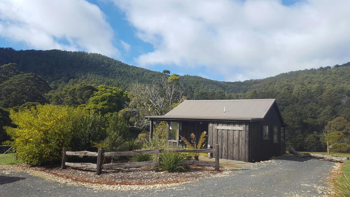 Glorious Day at Rustic Hut