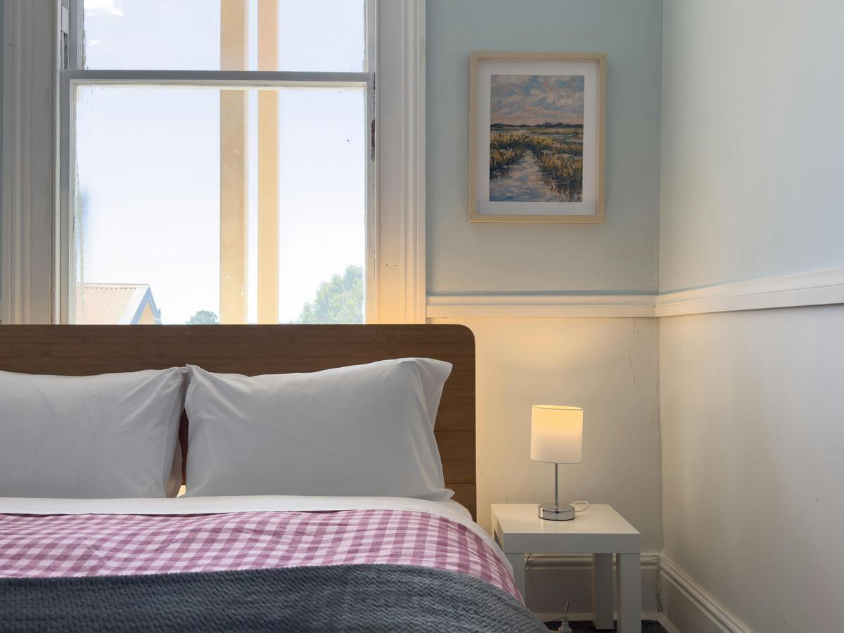 Private Queen Room