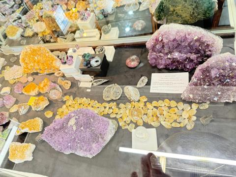 The Crystal and Gem Workshop